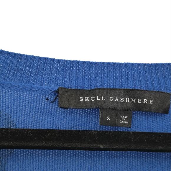 Skull Cashmere Jamie Jack Sweater V-Neck Blue Black Print Size Small - Picture 3 of 6